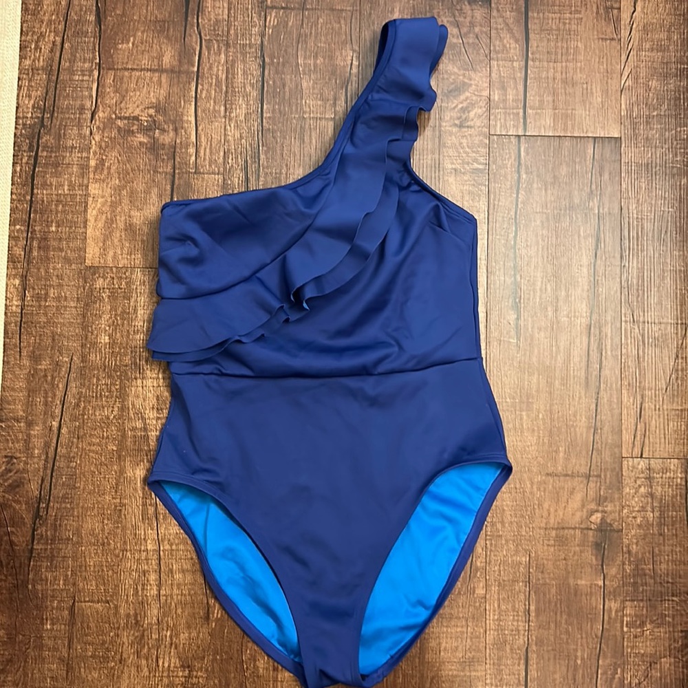 GUC Kenneth Cole NY swimsuit